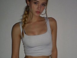 beautiful-students-260924-260924-014