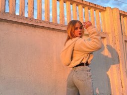 beautiful-students-260924-260924-014