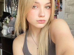 beautiful-students-260924-260924-014