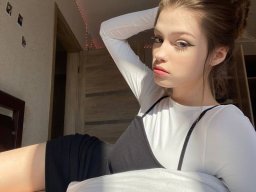 beautiful-students-260924-260924-014