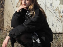 beautiful-students-260924-260924-014