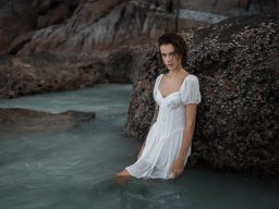beautiful-students-260924-260924-014