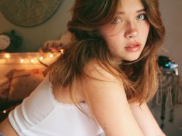 beautiful-students-260924-260924-014