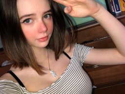 beautiful-students-260924-260924-014