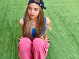 beautiful-students-260924-260924-015