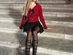 beautiful-students-260924-260924-015