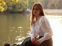 beautiful-students-260924-260924-015