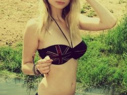 beautiful-students-260924-260924-016