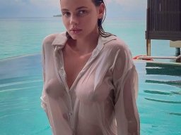 beautiful-students-260924-260924-018