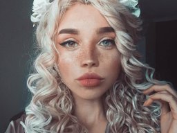 beautiful-students-260924-260924-018