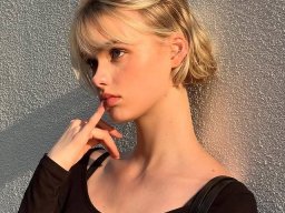 beautiful-students-260924-260924-018