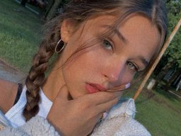 beautiful-students-260924-260924-018