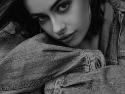 beautiful-students-260924-260924-018