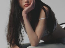 beautiful-students-260924-260924-019