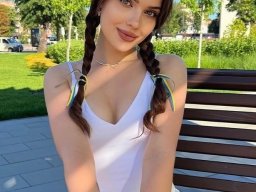 beautiful-students-260924-260924-020