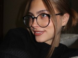 beautiful-students-260924-260924-020