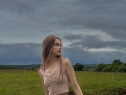 beautiful-students-260924-260924-020