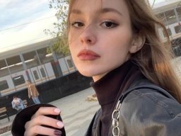 beautiful-students-260924-260924-021