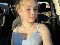 beautiful-students-260924-260924-021