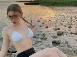 beautiful-students-260924-260924-021