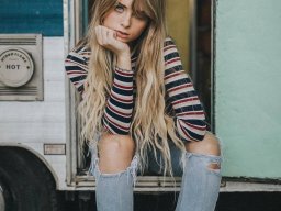 beautiful-students-260924-260924-022