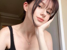 beautiful-students-260924-260924-022