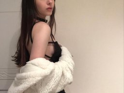 beautiful-students-260924-260924-023