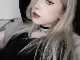 beautiful-students-260924-260924-023