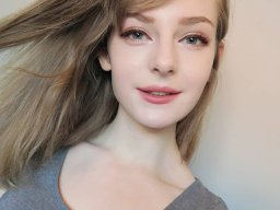 beautiful-students-260924-260924-023
