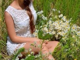beautiful-students-260924-260924-026