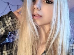 beautiful-students-260924-260924-026