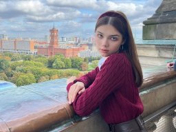 beautiful-students-260924-260924-026