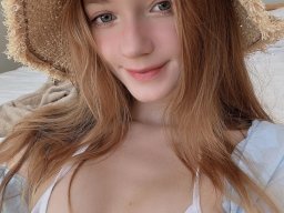 beautiful-students-260924-260924-026