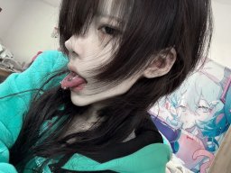 beautiful-students-260924-260924-026