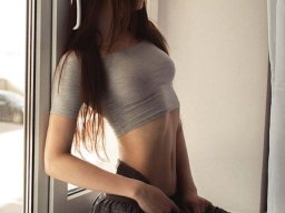 beautiful-students-260924-260924-027
