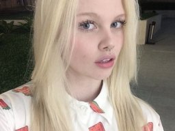 beautiful-students-260924-260924-027
