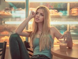 beautiful-students-260924-260924-028