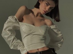 beautiful-students-260924-260924-028