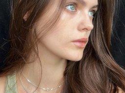 beautiful-students-260924-260924-029