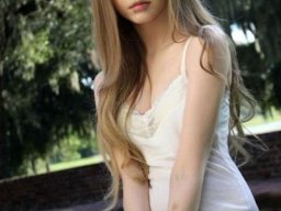 beautiful-students-260924-260924-029