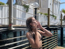 beautiful-students-260924-260924-029