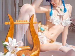 beautiful-students-260924-260924-029