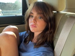 beautiful-students-260924-260924-029