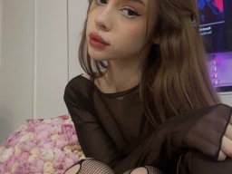 beautiful-students-260924-260924-029