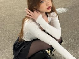beautiful-students-260924-260924-029