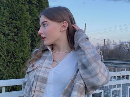 beautiful-students-260924-260924-029