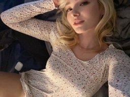 beautiful-students-260924-260924-030