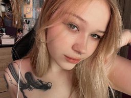 beautiful-students-260924-260924-030