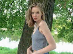 beautiful-students-260924-260924-030