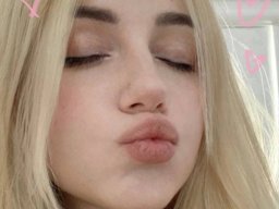 beautiful-students-260924-260924-031